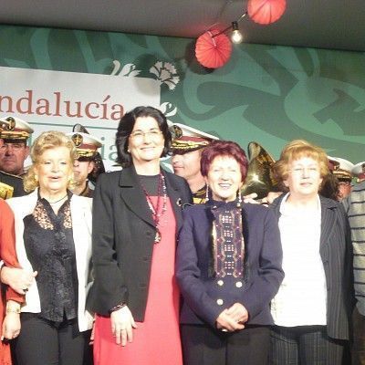 Con la alcaldesa y autoridades, conferencia del Día de Andalucía, Rubí, Barcelona, 2009